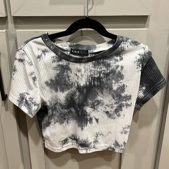 shein cropped baby tee - Picture 3 of 3